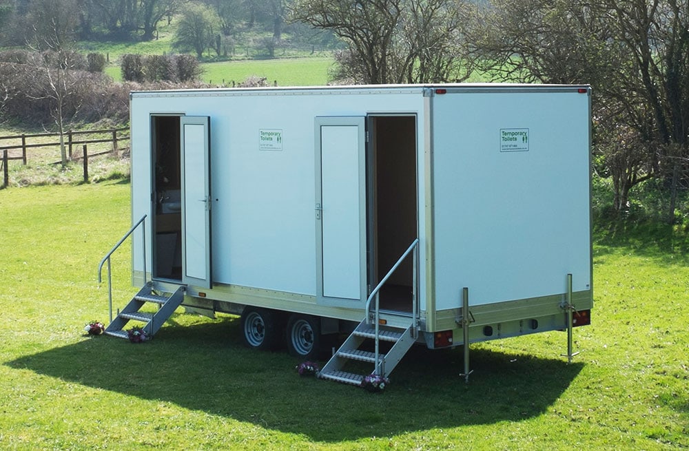 temporary-facilities-luxury-toilet-temporary-facilities